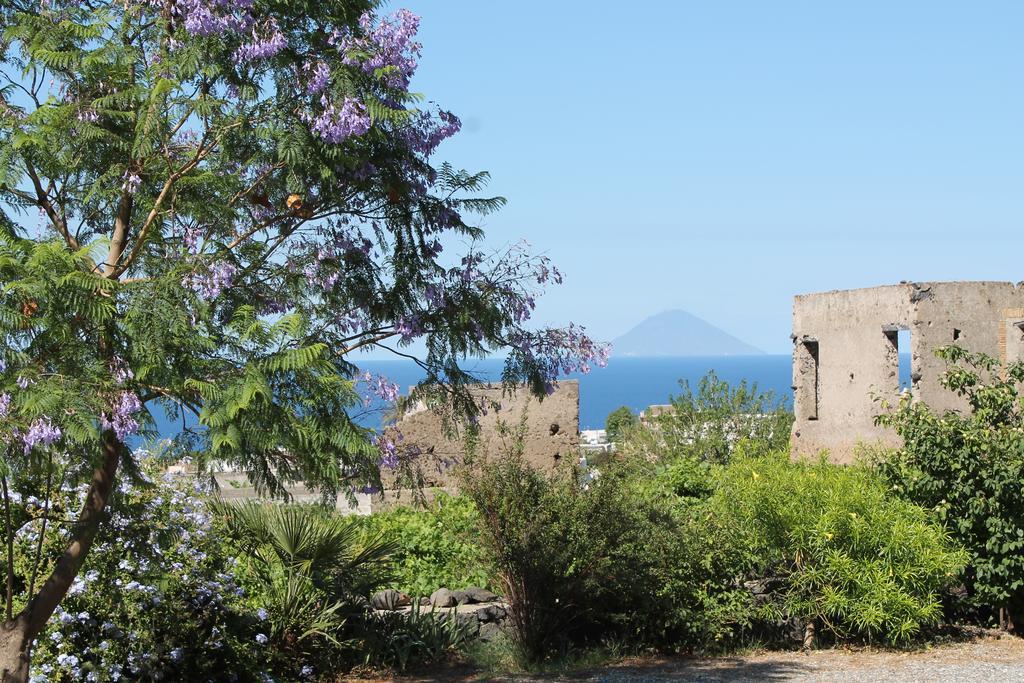 Hotel Casa Vacanze Dell'Avvocato Malfa  Exterior foto